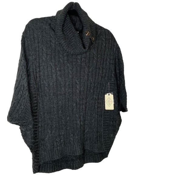 ST. John’s Bay dark grey short sleeve sweater. Size M. NWT - Picture 1 of 7